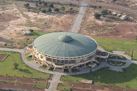 Le Palais des sports de Ouagadougou